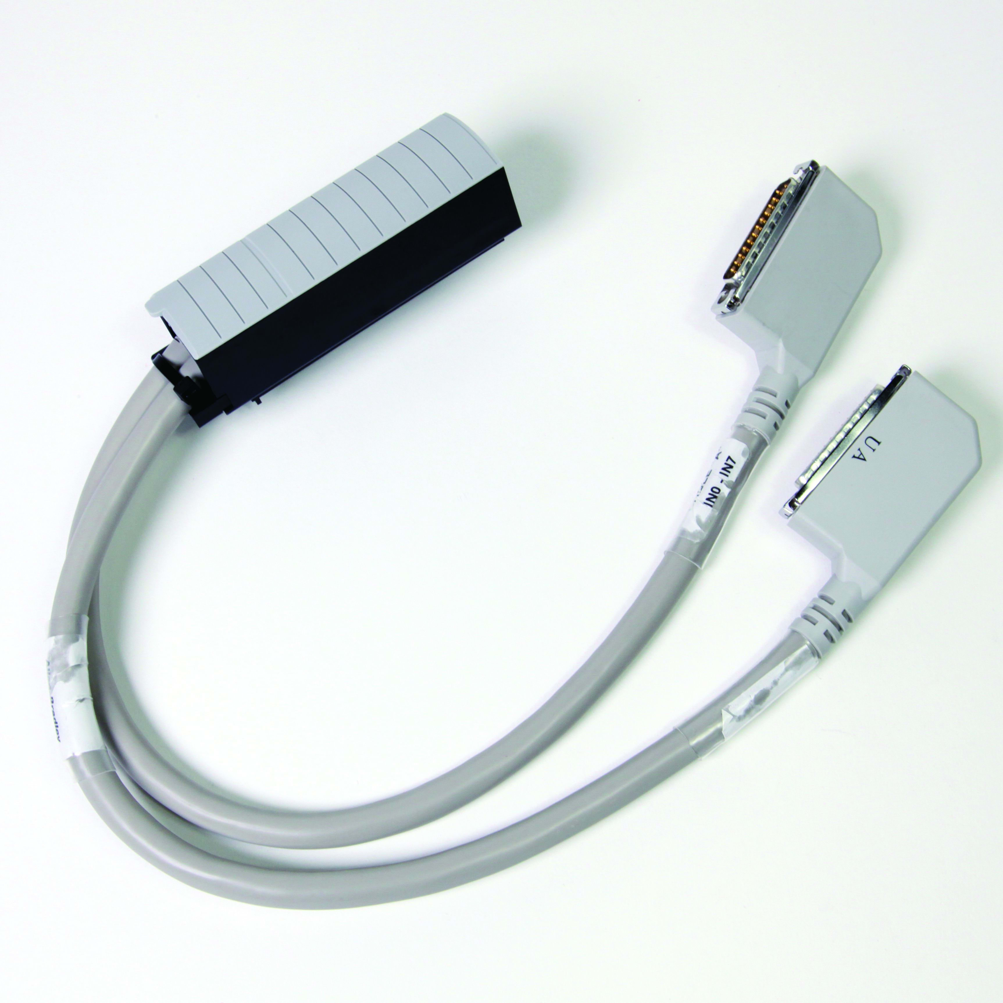 Allen-Bradley - 0.5 M/0.5 M Length Compatible