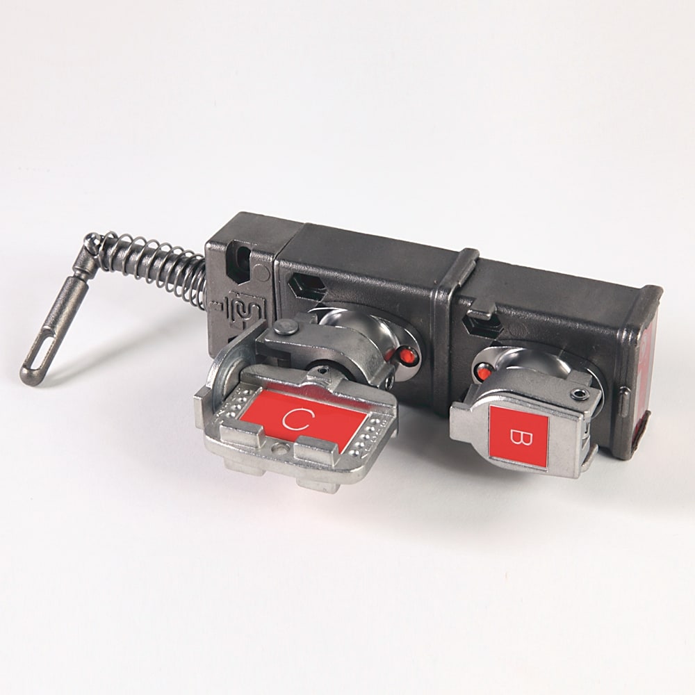 Guardmaster - Engraved Dual Bolt Trapped Key
